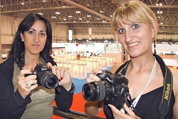 Mercedes Berdonez und Julia Scholz gehören zum menta-Team. Foto: PS/auto-reporter.net